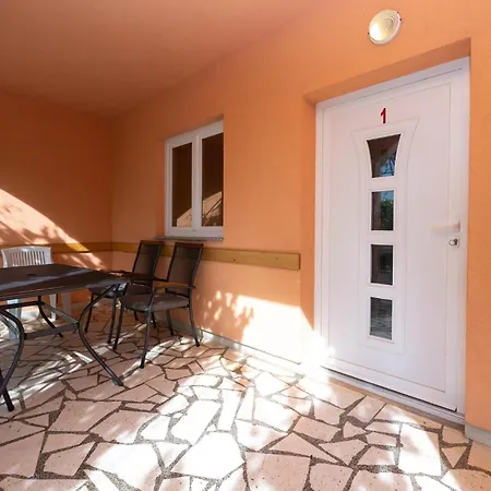 2 Bedroom Amazing In 아파트 Poljica (Trogir)